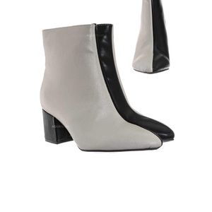 NWOB colorblock booties